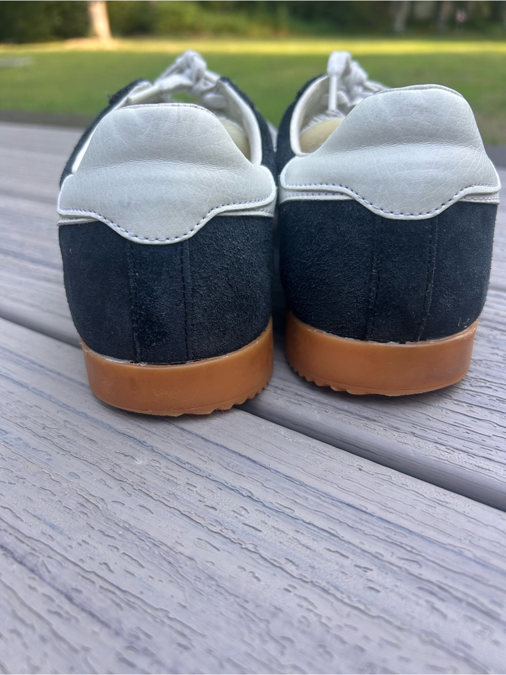 Gola Elan Sneakers in Black and Cream - Picture 7 of 8